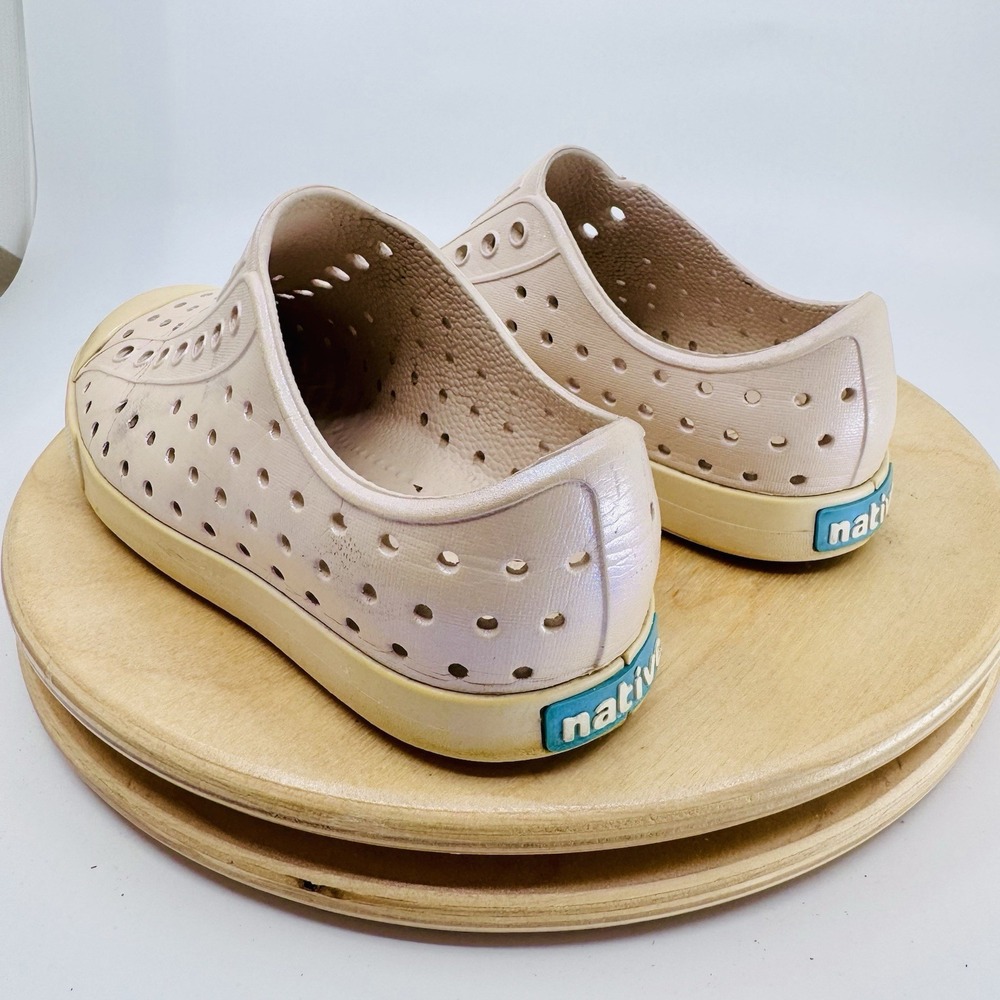 Native Jefferson Shoes Pink Girls Size c 12 c12 Slip On Water Casual - Picture 4 of 6